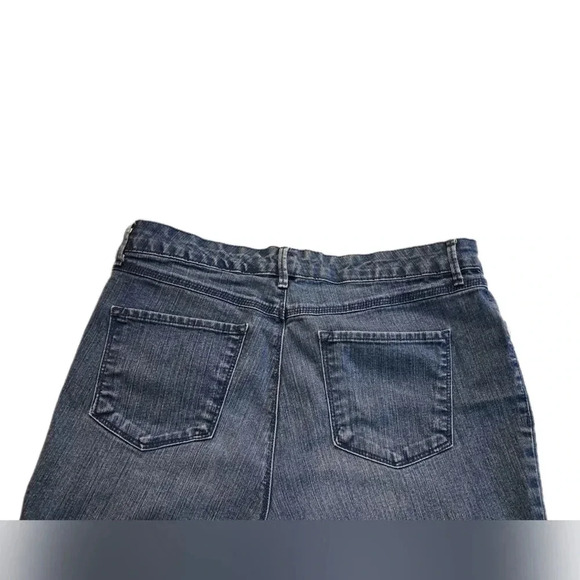 Gloria Vanderbilt, Size 10, ALEXANDRA Denim Capri - Picture 5 of 11